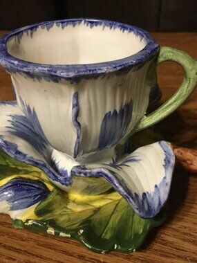 BLUE CM INC CHADWICK PORCELAIN FLOWER TEACUP & SAUCER